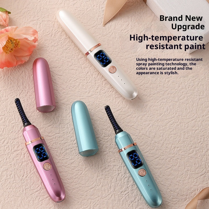 Portable heated eyelash curler for lifted lashes