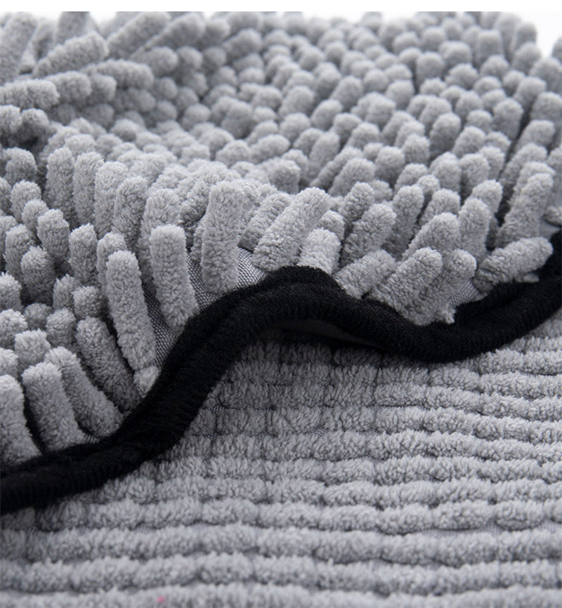 Super Absorbent Pet Towel — Quick-Dry Microfiber Bath Robe for Dogs & Cats